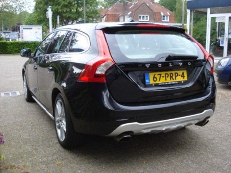 Volvo V60 - T4 SUMMUM - 1