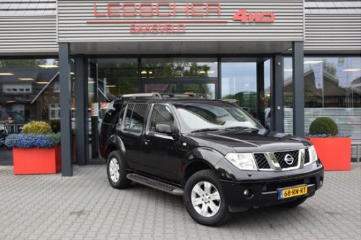 Nissan Pathfinder - 2.5 DCI LE IT A/T 4WD 7 SITZ MARGE - 1