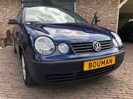 Volkswagen Polo - 1.2-12V Comfortline 5 Deurs - LM velgen - NIEUWE APK - 1