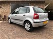 Volkswagen Polo - 1.2-12V DAKRAAM - 5 deurs- Nieuwe APK - 1 - Thumbnail