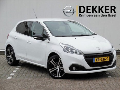 Peugeot 208 - 1.2 T (110pk) Automaat GT-line met Navi / Camera / 17 inch - 1