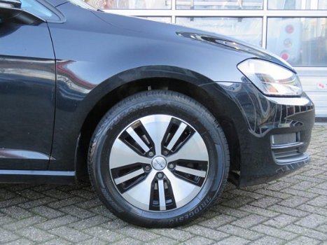 Volkswagen Golf - VII 1.2 Tsi / Navi / Incl 6 maand BOVAG garantie , - 1