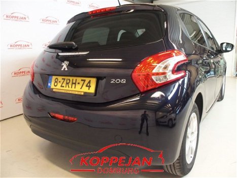 Peugeot 208 - 1.2 PureTech Style Navi Cruise Control Handsfree - 1