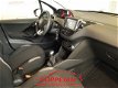 Peugeot 208 - 1.2 PureTech Style Navi Cruise Control Handsfree - 1 - Thumbnail