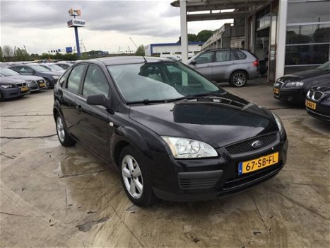 Ford Focus - 1.6-16V Trend - 1