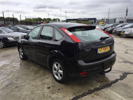 Ford Focus - 1.6-16V Trend - 1