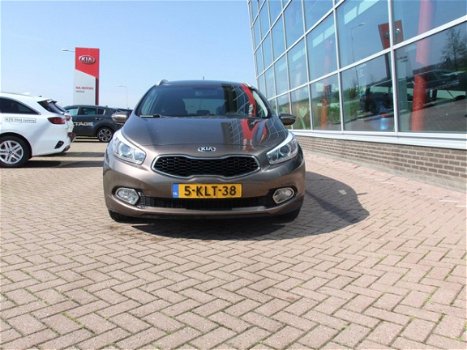 Kia Cee'd - 1.6 GDI Eco Dynamics 135 PK Plus Pack - 1