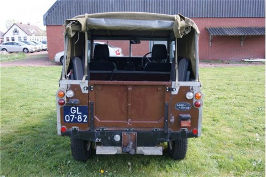 Land Rover 88 - 