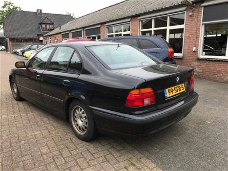 BMW 5-serie - 523I EXECUTIVE Automaat LPG G3 Youngtimer - 1