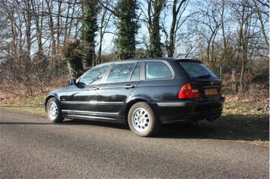 BMW 3-serie Touring - 318i AUTOMAAT, YOUNGTIMER, trekhaak, nieuwe APK, meeneemprijs - 1