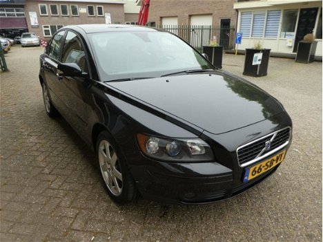 Volvo S40 - 2.5 T5 AWD Summum navi/leer - 1