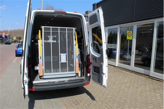 Volkswagen Crafter - 35 2.0 TDI L2H2 , ROLSTOELBUS MET LIFT, 109 PK, BPM, DEALER ONDERHOUDEN, APK 10 - 1