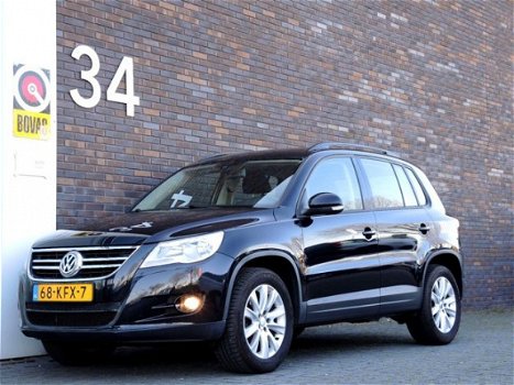 Volkswagen Tiguan - 2.0 TDI 4MOTION ECC/NAVIGATIE/LM VELGEN/PDC/CRUISE/CD/CV+AB - 1