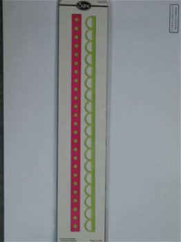 OP=OP Sizzix decorative strip dots & scallops - 1