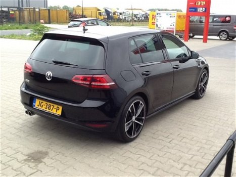 Volkswagen Golf - GTD, DSG met flippers, Navi, Panoramadak, 18inch - 1