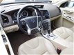Volvo XC60 - D5 AWD MOMENTUM - 1 - Thumbnail