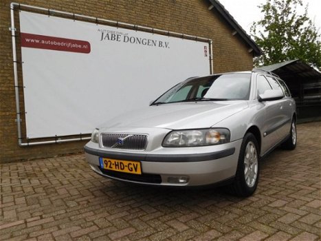 Volvo V70 - 2.4 170PK Comfort Line - 1