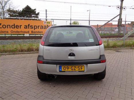Opel Corsa - 1.4-16V Sport - 1