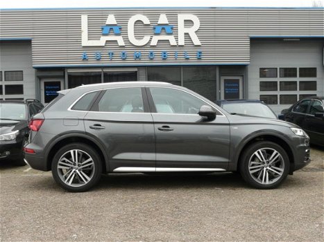 Audi Q5 - 2.0 TDI quattro Sport S Line Black Edition Full Screen Navi / Adaptive Cruise / Park Camer - 1