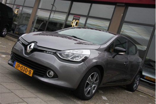 Renault Clio - 0.9 TCe 90pk Night&Day Navigatie/ LM velgen - 1