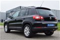 Volkswagen Tiguan - 2.0 TSI Comfort&Design 4Motion Clima, Cruise, StoelVw, PDC, Trekhaak, VW Dealer - 1 - Thumbnail