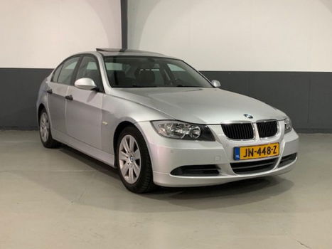 BMW 3-serie - 320i Executive Elec. Sport Stoelen / Automaat / Schuifdak - 1