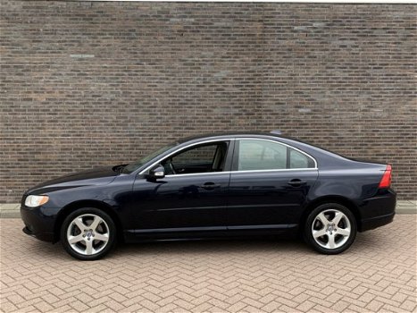 Volvo S80 - 2.4 D5 Aut. Summum Navi Leer Keyless Climate PDC - 1