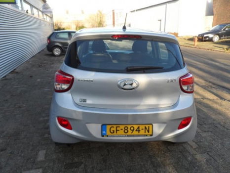 Hyundai i10 - 1.0i i-Motion *Airco*USB*AUX - 1