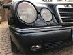 Mercedes-Benz E-klasse - 200 Classic Elegance - 1 - Thumbnail