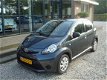 Toyota Aygo - 1e eigenaar slechts 18587 km AIRCO - 1 - Thumbnail