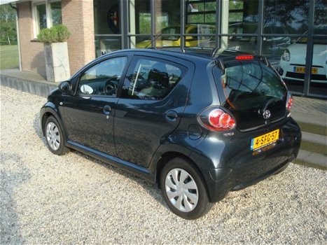 Toyota Aygo - 1e eigenaar slechts 18587 km AIRCO - 1