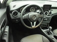 Mercedes-Benz CLA-Klasse - 1.8 CDI CLA200 (LM-Velgen/Half-leer)