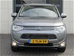 Mitsubishi Outlander - 2.0 PHEV Instyle+ Automaat Adaptive Cruise Lane Departure Warning - 1 - Thumbnail