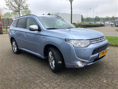 Mitsubishi Outlander - 2.0 PHEV 4WD Intense + - 1