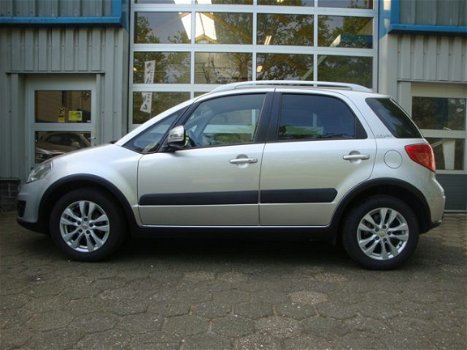 Suzuki SX4 - 1.6 Executive / Navigatie - 1