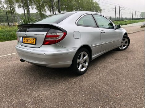 Mercedes-Benz C-klasse Sportcoupé - 180 K. Automaat / Airco ecc / Navi - 1