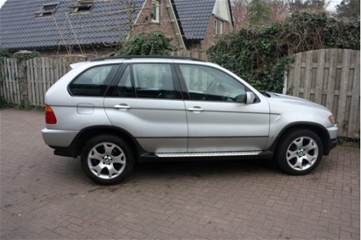 BMW X5 - 3.0d Executive YOUNGHTIMER - 1