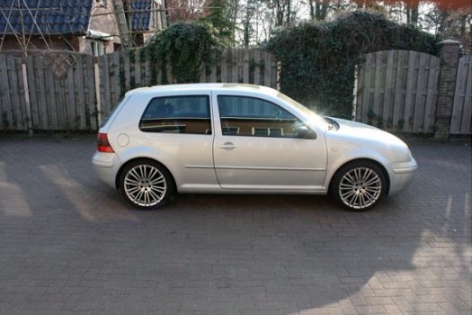 Volkswagen Golf - 1.8-5V Turbo GTI - 1