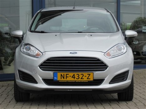 Ford Fiesta - 1.0 Style 5-Deurs / Airco / Navigatie / Bluetooth / Rijklaar incl. Bovag garantie - 1