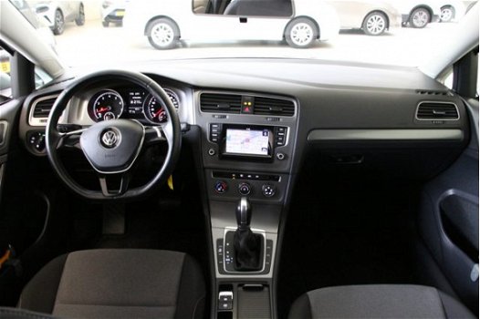 Volkswagen Golf - 1.2 Trendline | Automaat | 1e Eigenaar | Dealeronderhouden | Navigatie - 1