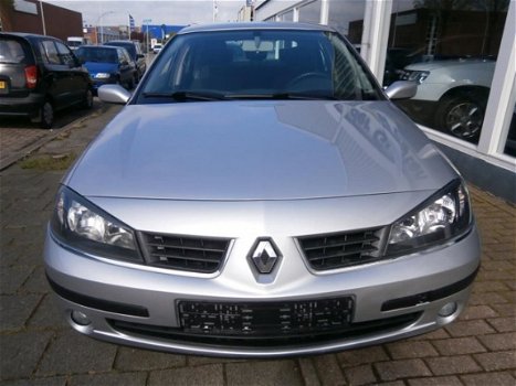 Renault Laguna - 1.6-16V Business - 1