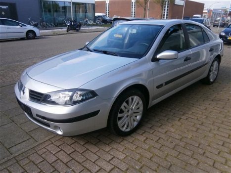 Renault Laguna - 1.6-16V Business - 1