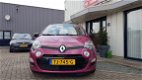 Renault Twingo - Parisiene - 1 - Thumbnail