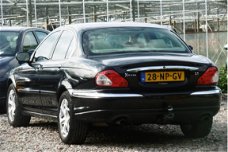 Jaguar X-type - 2.5 V6 Executive ZWART/NAP/AIRCO/1JR APK