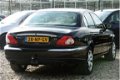 Jaguar X-type - 2.5 V6 Executive ZWART/NAP/AIRCO/1JR APK - 1 - Thumbnail