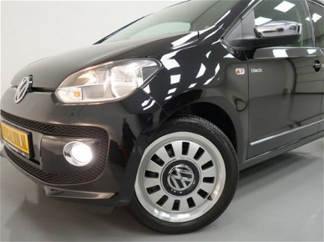 Volkswagen Up! - 1.0 Black UP 5 Deurs 10-2012 Airco, Navigatie, 16 - 1