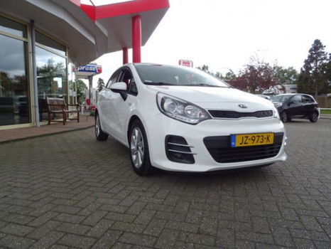 Kia Rio - 1.2 CVVT dynamicline Navi/aur camara - 1