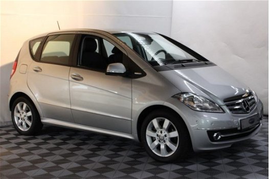 Mercedes-Benz A-klasse - A180 Avantgarde AUTOMAAT 45.000 km PDC CRUISE STOELVERW. '09 - 1