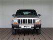 Jeep Cherokee - 4.0i 60th Anniversary / Youngtimer / Uiterst mooie staat - 1 - Thumbnail