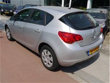 Opel Astra - 1.4 Selection - 5 Deurs - Airco